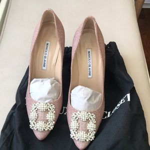 SOLD Manolo Blahnik Hangisi pink glitter